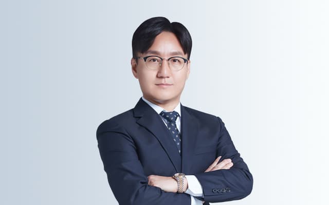 빨간불 신호 위반 사고, '중과실치상죄'로 형사처벌 대상된다 [법무법인 YK 칼럼]